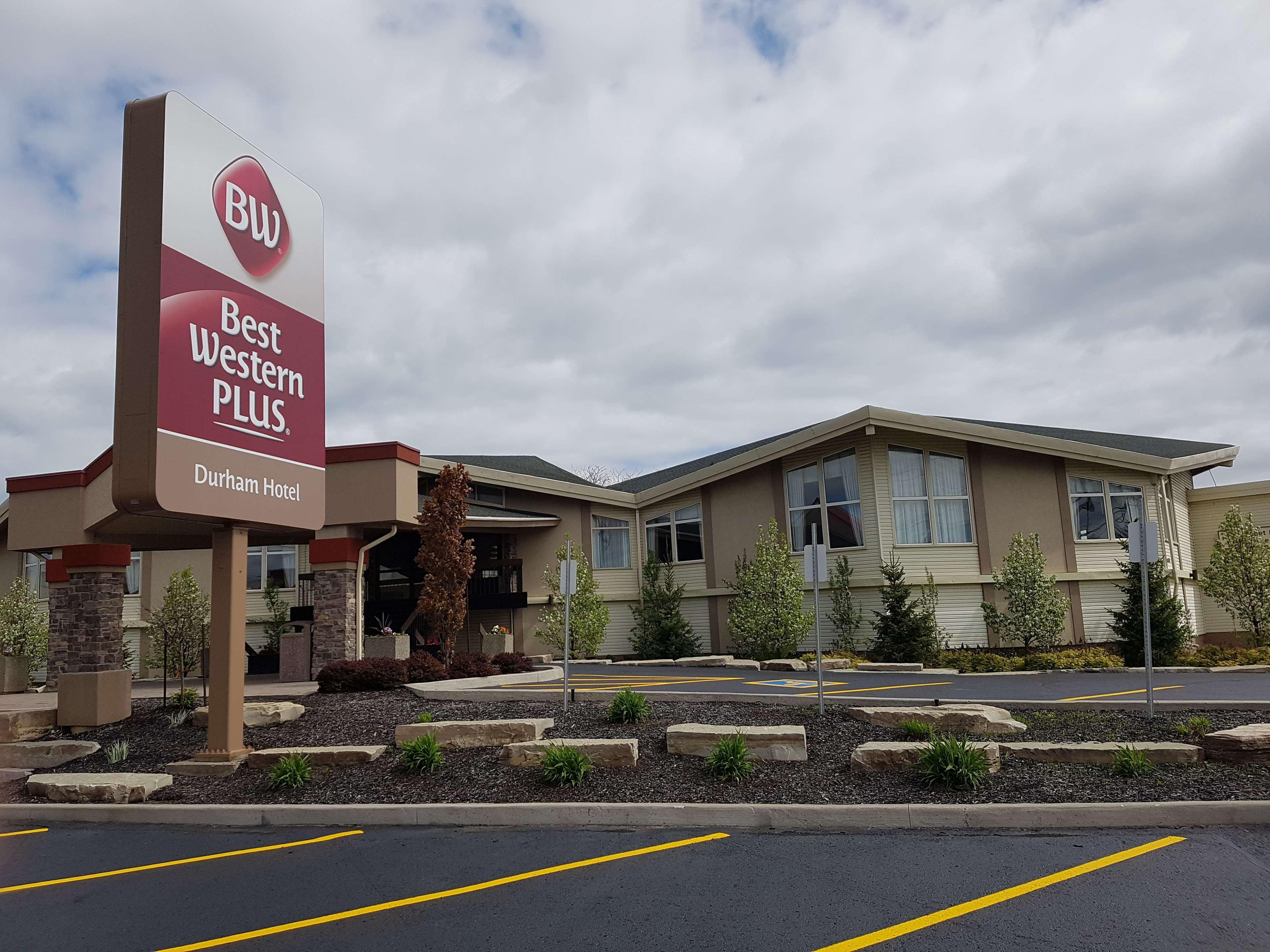 Best Western Plus Durham Hotel & Conference Centre Ошава Экстерьер фото
