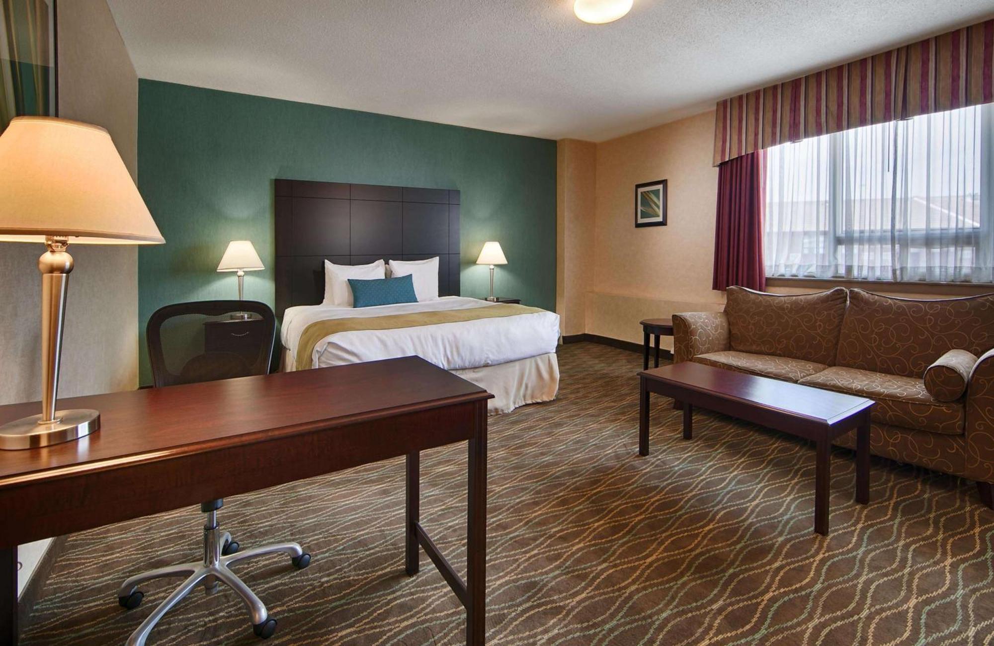 Best Western Plus Durham Hotel & Conference Centre Ошава Экстерьер фото