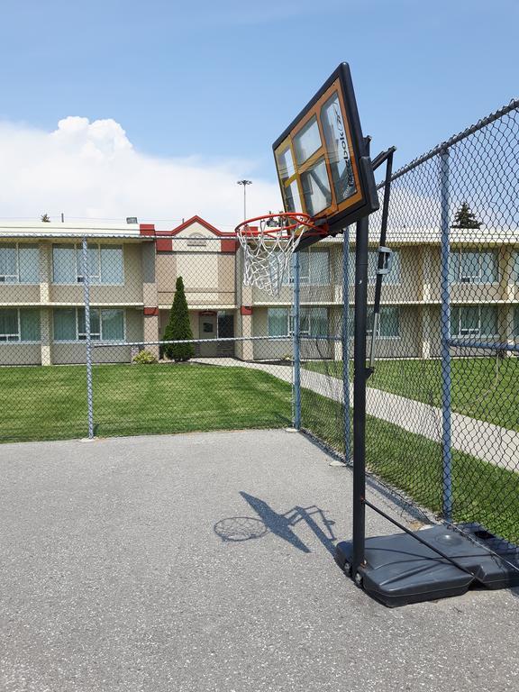Best Western Plus Durham Hotel & Conference Centre Ошава Экстерьер фото