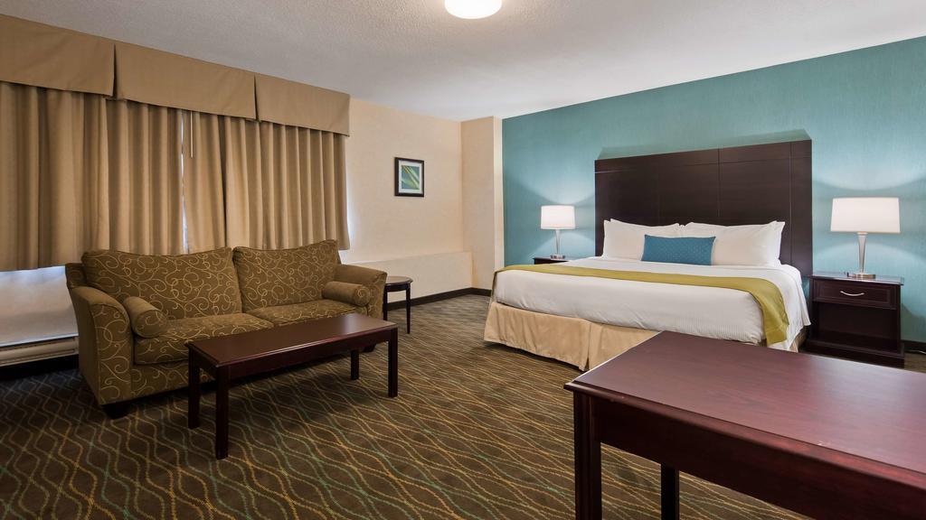 Best Western Plus Durham Hotel & Conference Centre Ошава Экстерьер фото